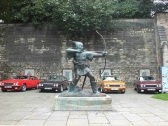 Robin Hood statue